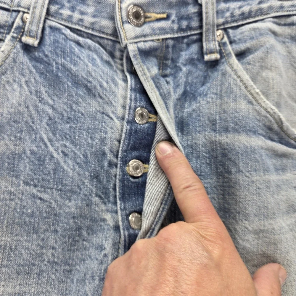 Vintage Levis Engineered Jeans Mens Blue Twisted Thrashed Button Fly Fits 32x32